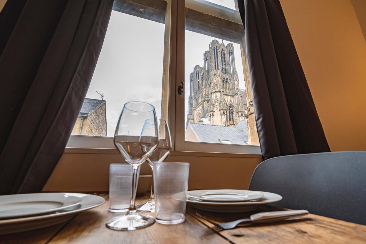 Tournelles Vue Cathedrale- Maison Climatisee Du Xvie Siecle Classee Lägenhet Reims Exteriör bild