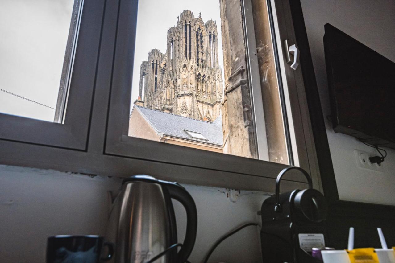 Tournelles Vue Cathedrale- Maison Climatisee Du Xvie Siecle Classee Lägenhet Reims Exteriör bild